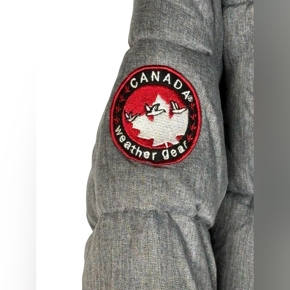 Canada Weather Gear heavyweight puffer‎ jacket in gray heather with black trim. - Picture 10 of 13